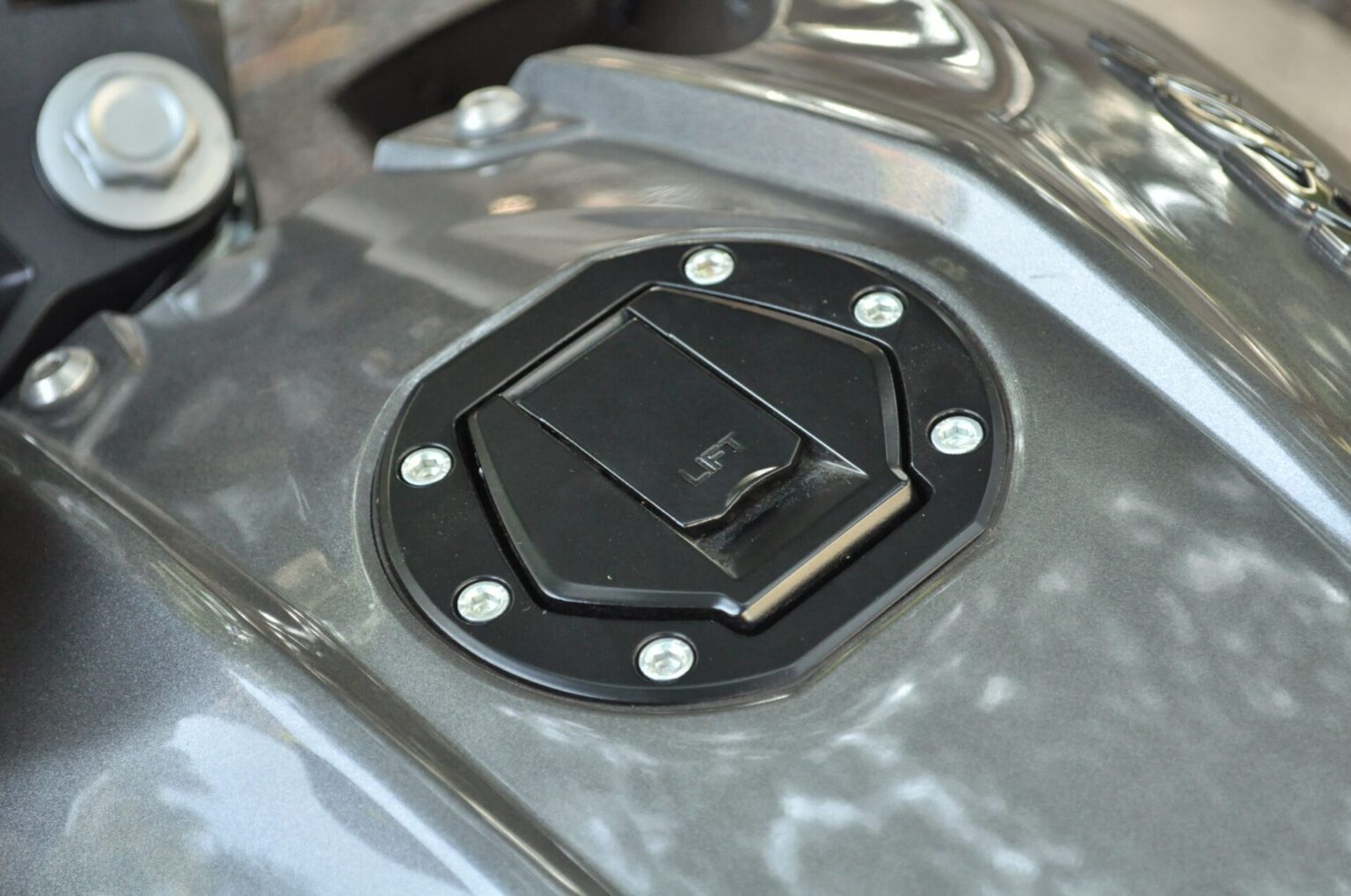 Rotting Rouser Rouser NS200 – Bajaj